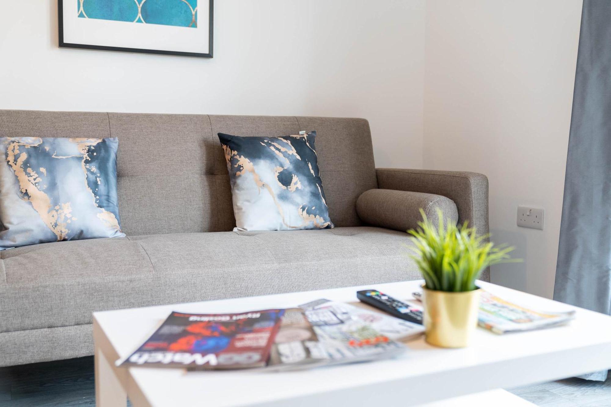 Luxury Apartment - Twin Beds - Selly Oak - Off-Street Parking - Free Netflix & Wifi - Top Rated 9Cc Birmingham Exterior photo