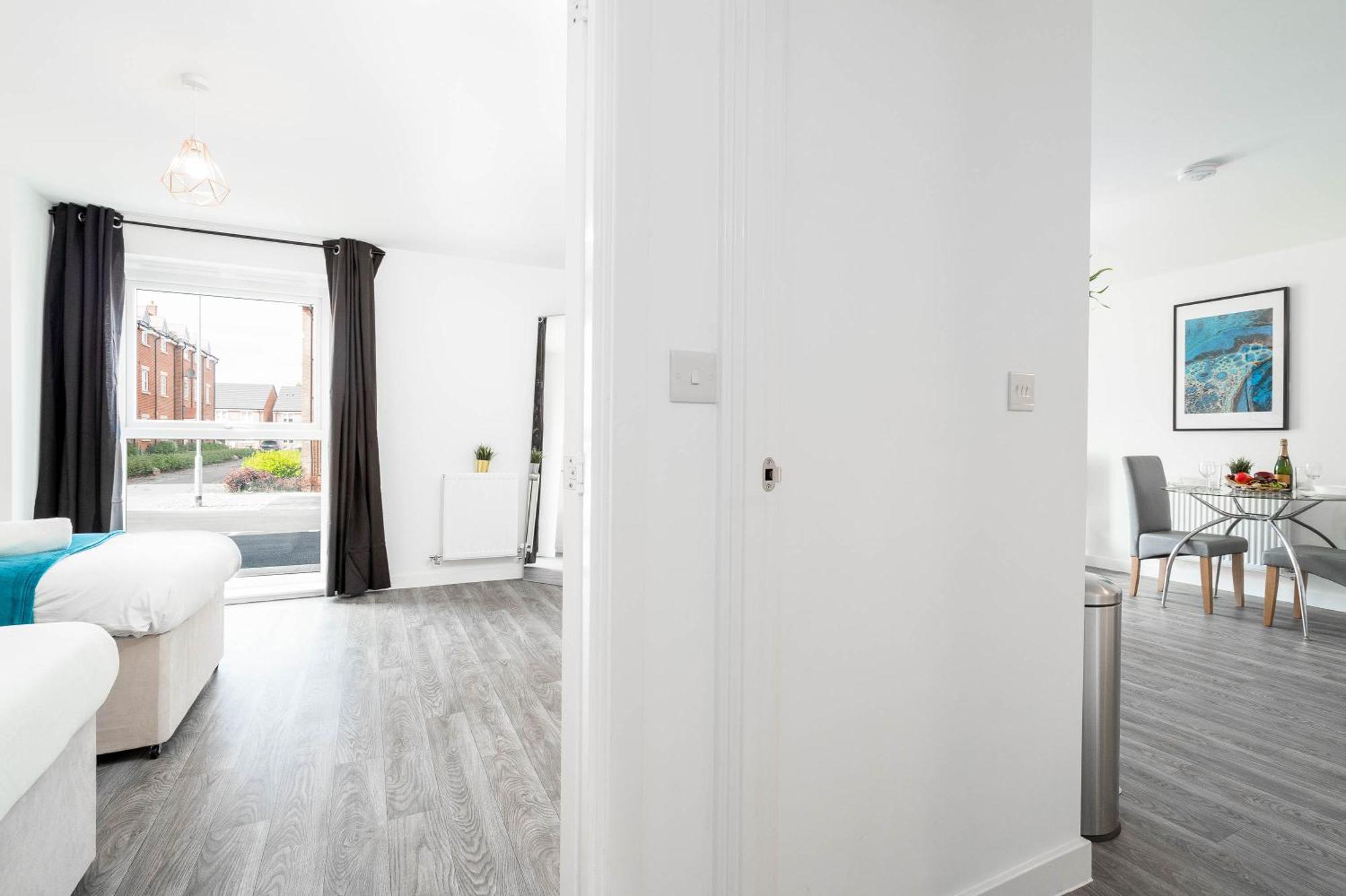 Luxury Apartment - Twin Beds - Selly Oak - Off-Street Parking - Free Netflix & Wifi - Top Rated 9Cc Birmingham Exterior photo